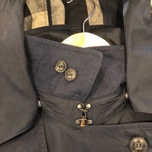 Mens Burberry Trench Coat.  Pristine   $500